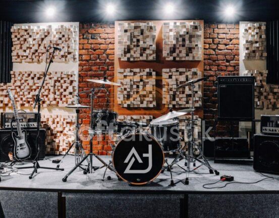 enstruman-odasi-akustigi-ve-yankisiz-muzik-odasi