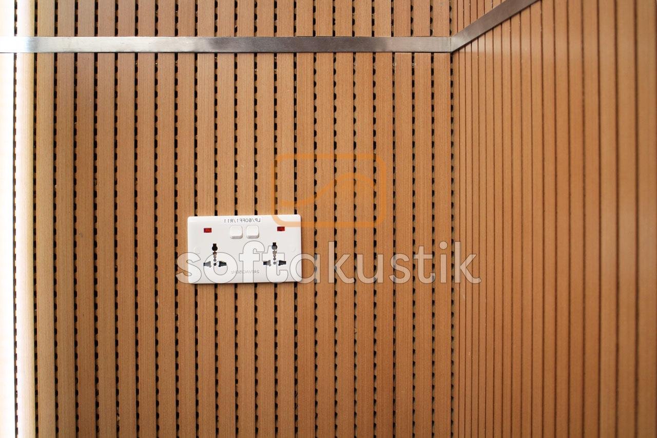 dogal-ahsap-akustik-duvar-paneli-estetik-cozum