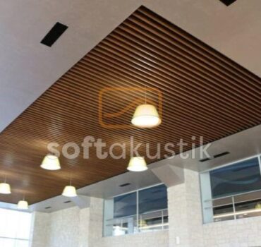 akustik-ahsap-asma-baffle-panel-geri-donusumlu-malzeme