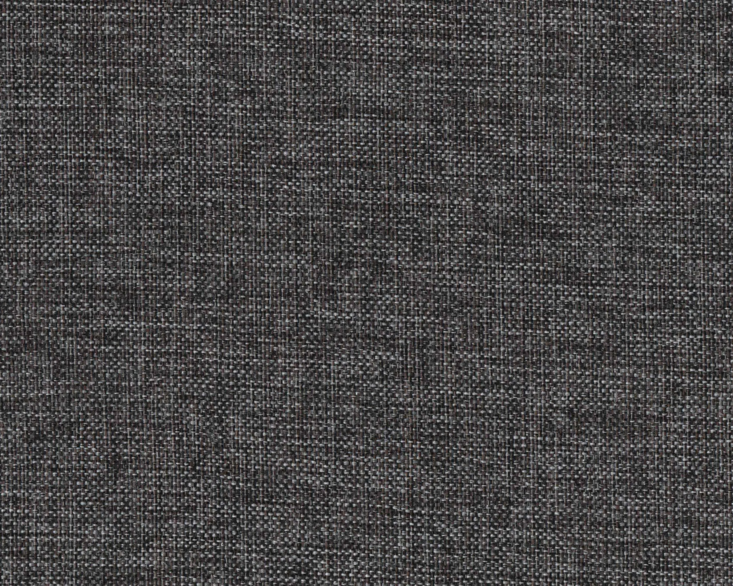 621